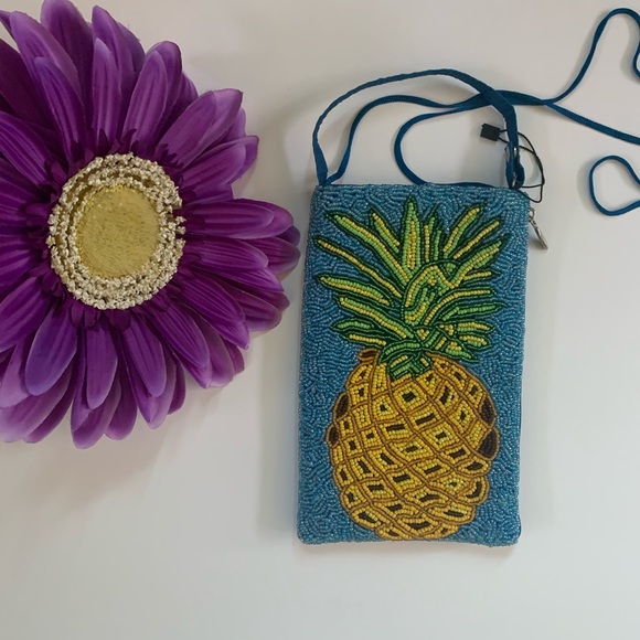 BamBoo  Pineapple hand beaded cross body bag with zipper - Picture 5 of 6